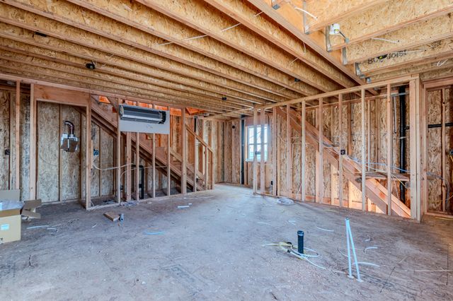 7890 28th Street, White City, OR 97503