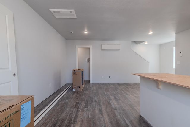 7890 28th Street, White City, OR 97503