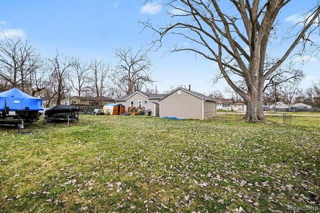 3316 Lockhead Street, Burton, MI 48529