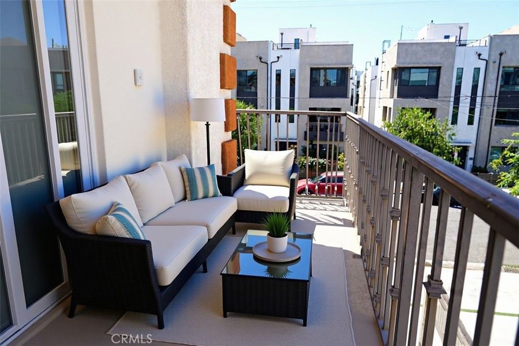 Image 34 of property listing at 10809 Hortense, North Hollywood, CA 91602