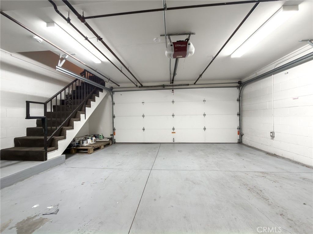 Image 36 of property listing at 10809 Hortense, North Hollywood, CA 91602