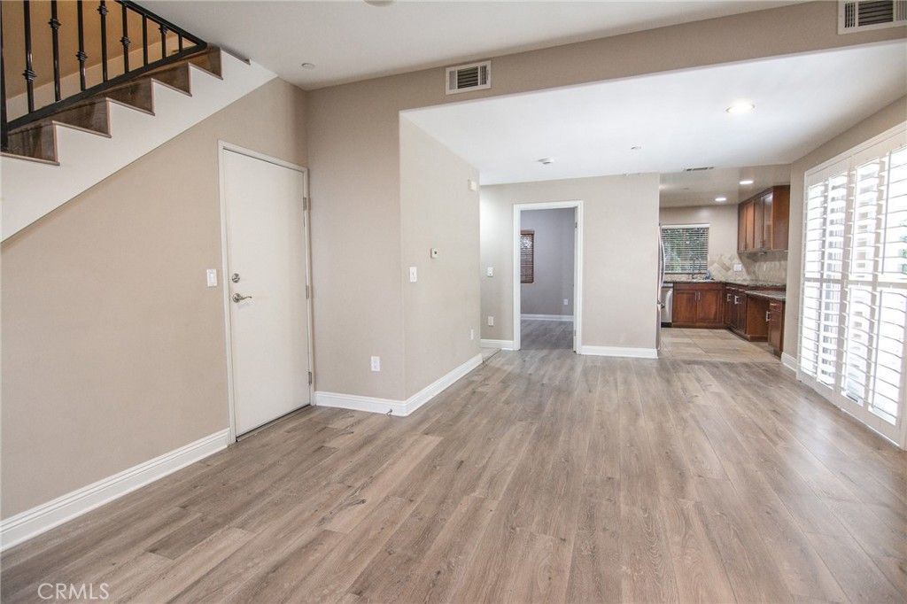 Image 5 of property listing at 10809 Hortense, North Hollywood, CA 91602