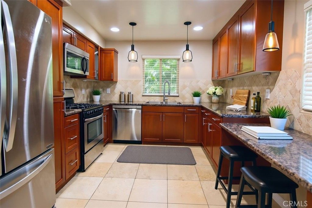 Image 7 of property listing at 10809 Hortense, North Hollywood, CA 91602