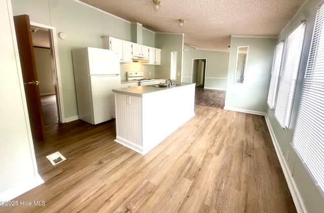 728 Greenwood Boulevard, Tarboro, NC 27886