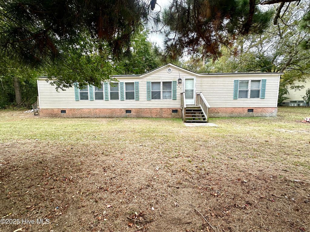 728 Greenwood Boulevard, Tarboro, NC 27886