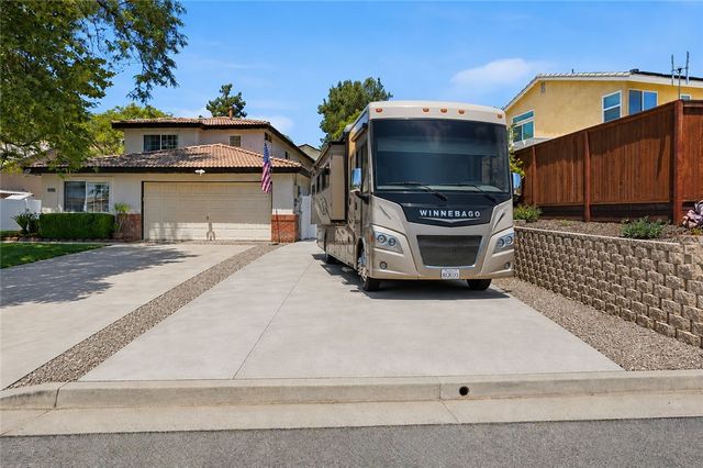 31582 Golden Lion Drive, Temecula, CA 92591