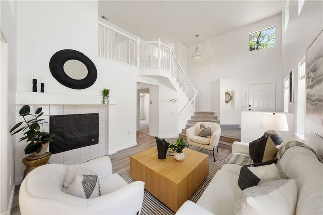 31582 Golden Lion Drive, Temecula, CA 92591