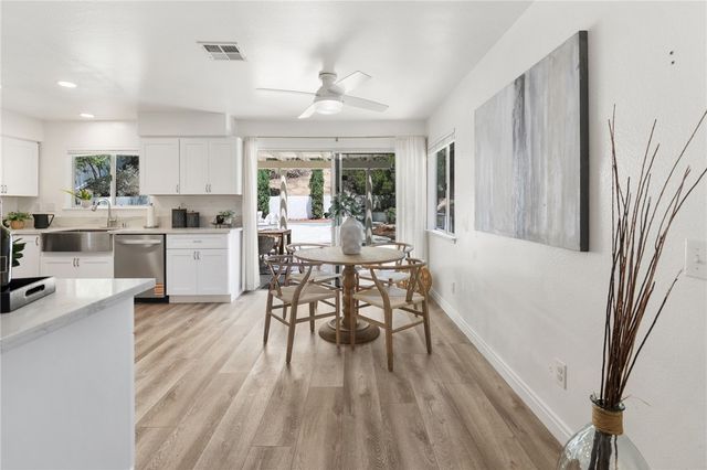 31582 Golden Lion Drive, Temecula, CA 92591
