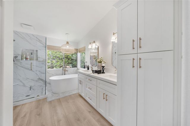 31582 Golden Lion Drive, Temecula, CA 92591