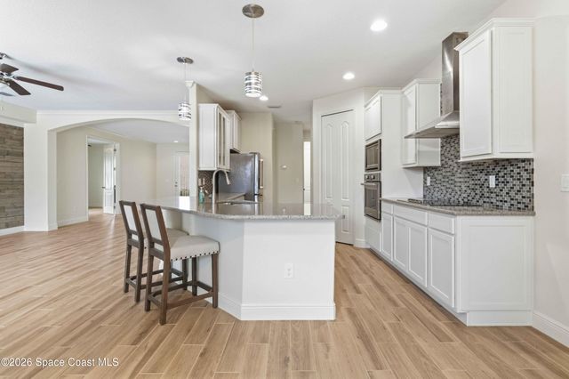 3333 Rushing Waters Drive, West Melbourne, FL 32904