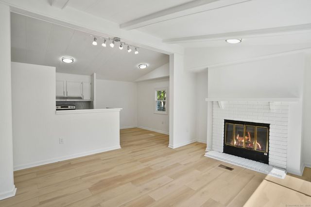 9 Crescent Park Road, Westport, CT 06880