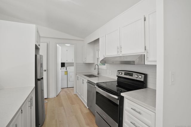 9 Crescent Park Road, Westport, CT 06880