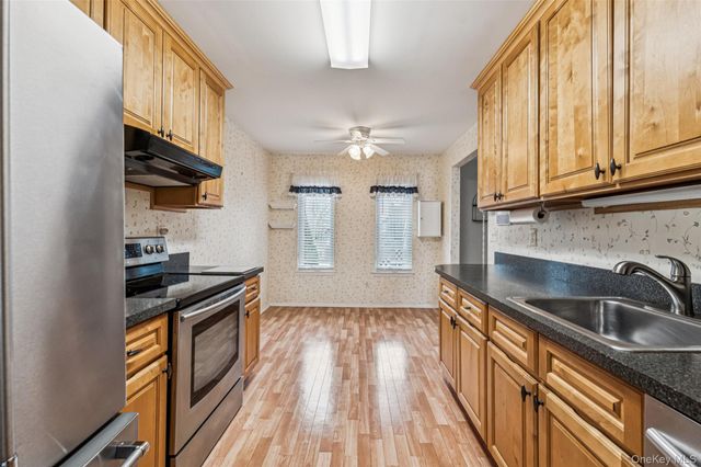 901 Fenway Road, Saint James, NY 11780