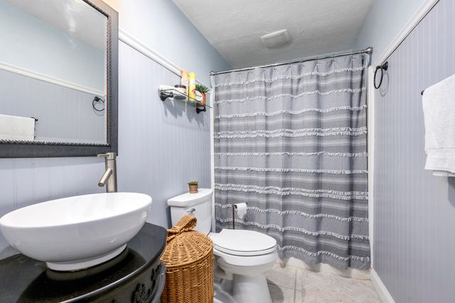 300 Falmouth Road APT 9E, Mashpee, MA 02649