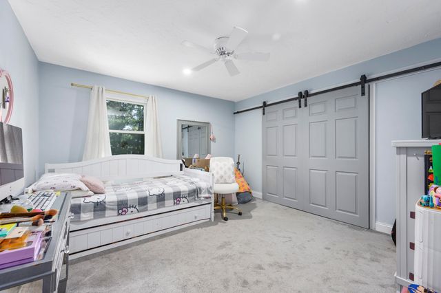 300 Falmouth Road APT 9E, Mashpee, MA 02649