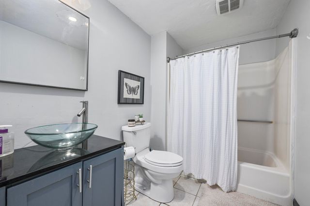300 Falmouth Road APT 9E, Mashpee, MA 02649