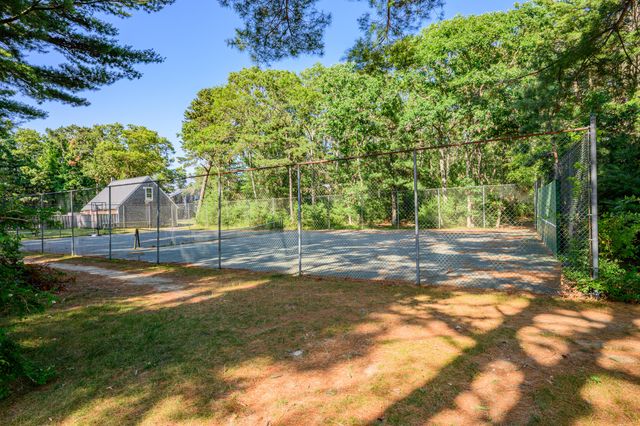 300 Falmouth Road APT 9E, Mashpee, MA 02649