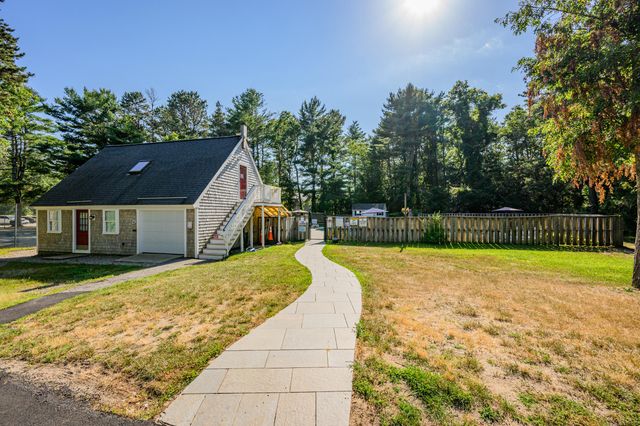 300 Falmouth Road APT 9E, Mashpee, MA 02649