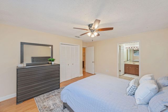 2401 Roberts Drive, Niceville, FL 32578