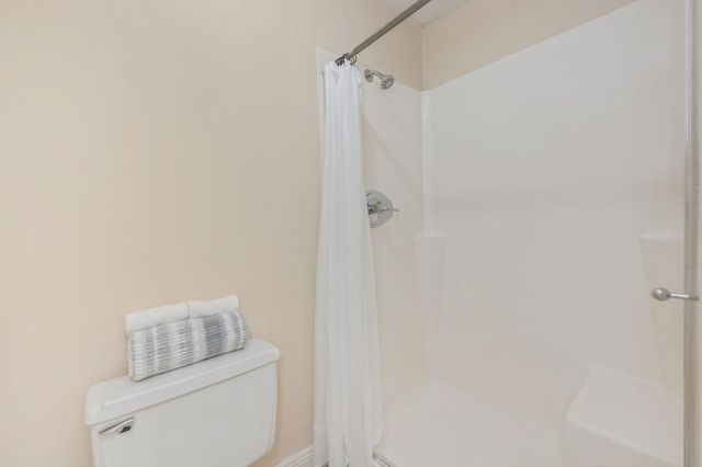 2401 Roberts Drive, Niceville, FL 32578