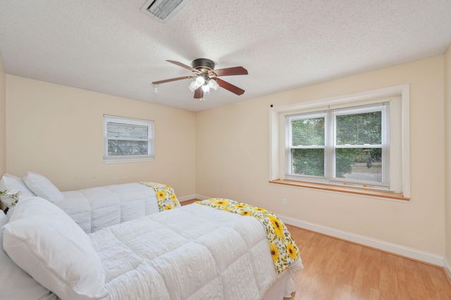 2401 Roberts Drive, Niceville, FL 32578