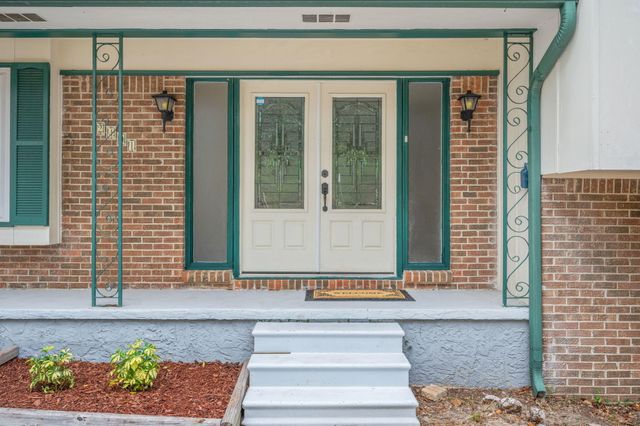 2401 Roberts Drive, Niceville, FL 32578