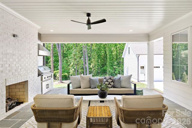 4628 Water Oak Road, Charlotte, NC 28211