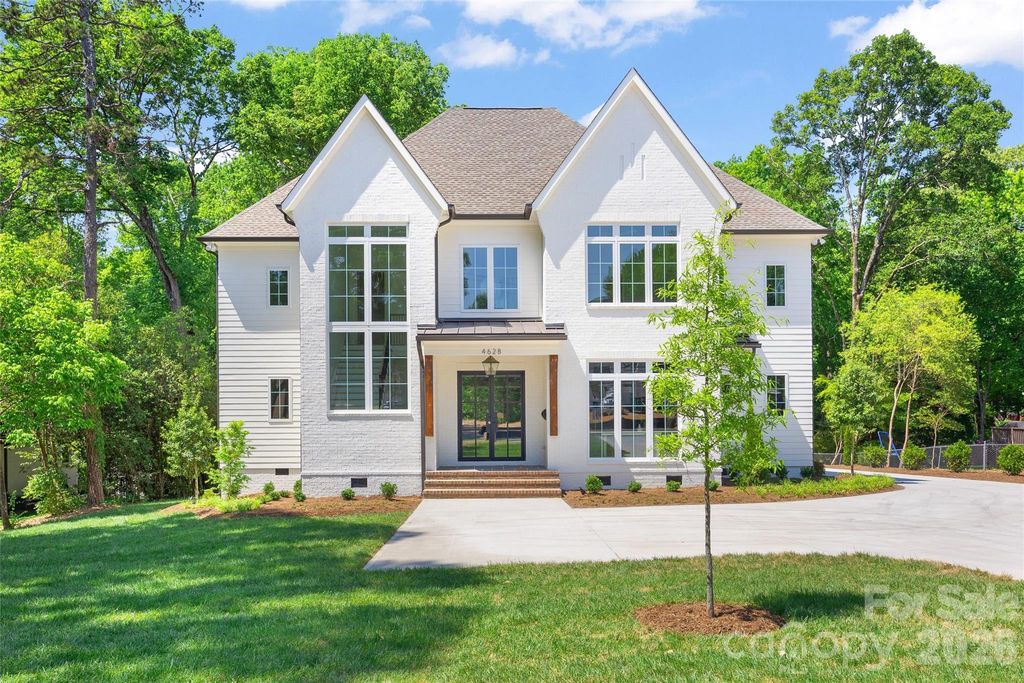 4628 Water Oak Road, Charlotte, NC 28211