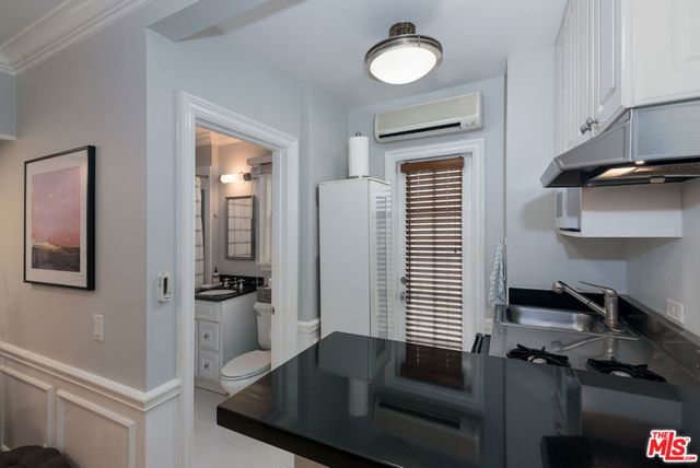 805 N Mccadden Place, Los Angeles, CA 90038