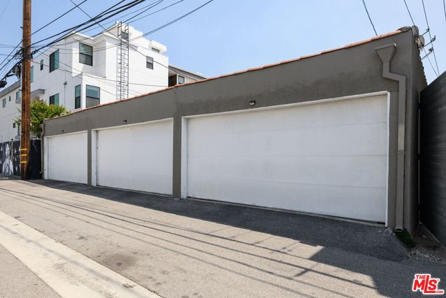 805 N Mccadden Place, Los Angeles, CA 90038