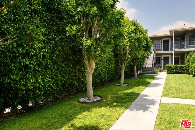 805 N Mccadden Place, Los Angeles, CA 90038