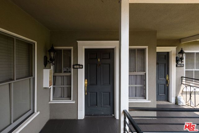 805 N Mccadden Place, Los Angeles, CA 90038
