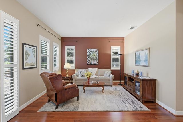 6472 Camellia Point Way, Roseville, CA 95678