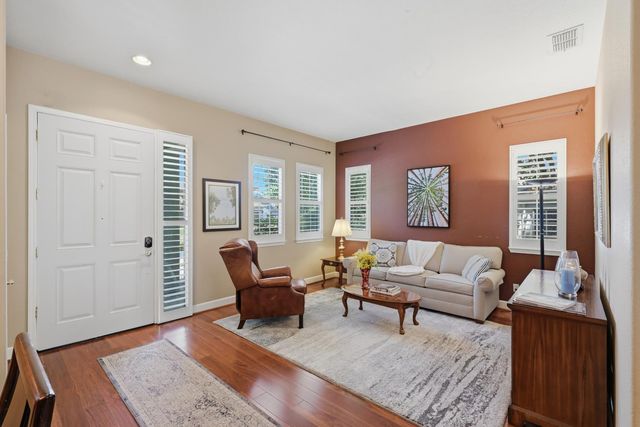 6472 Camellia Point Way, Roseville, CA 95678