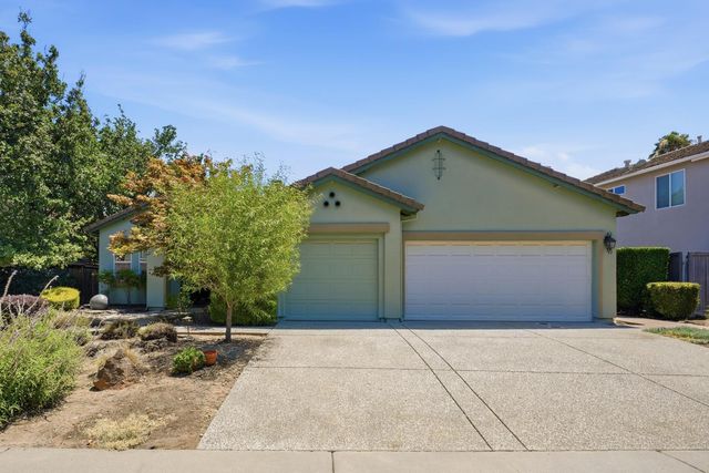 6472 Camellia Point Way, Roseville, CA 95678