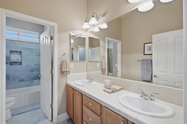 6472 Camellia Point Way, Roseville, CA 95678