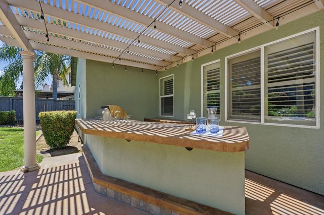 6472 Camellia Point Way, Roseville, CA 95678