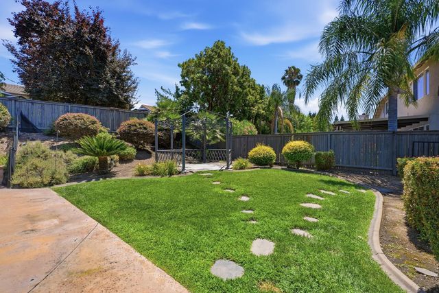 6472 Camellia Point Way, Roseville, CA 95678