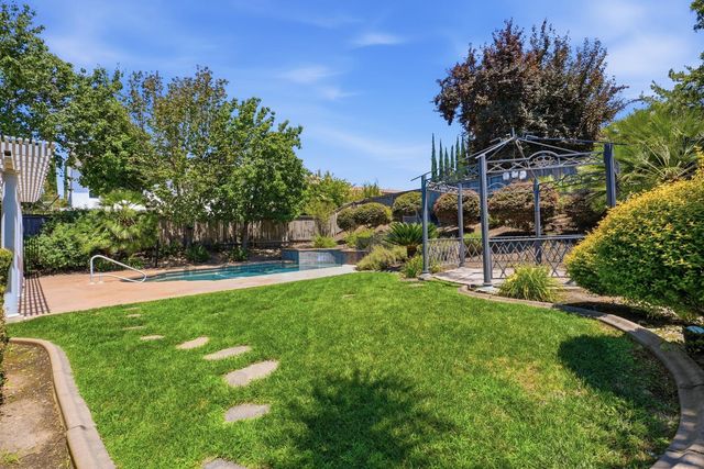 6472 Camellia Point Way, Roseville, CA 95678