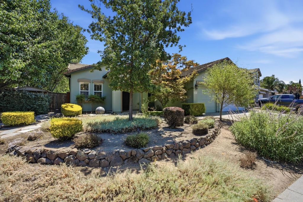 6472 Camellia Point Way, Roseville, CA 95678