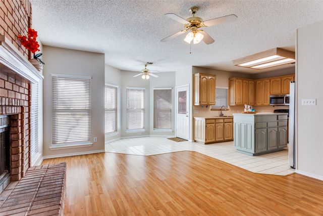 6800 Moss Lane, North Richland Hills, TX 76182