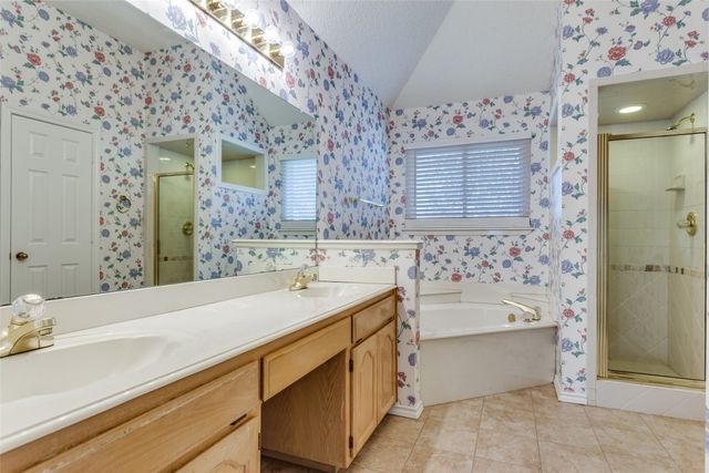 6800 Moss Lane, North Richland Hills, TX 76182