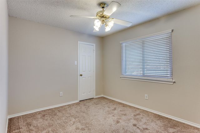 6800 Moss Lane, North Richland Hills, TX 76182