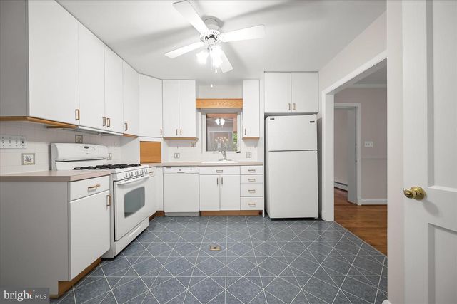 11 SEMINOLE AVE, Catonsville, MD 21228