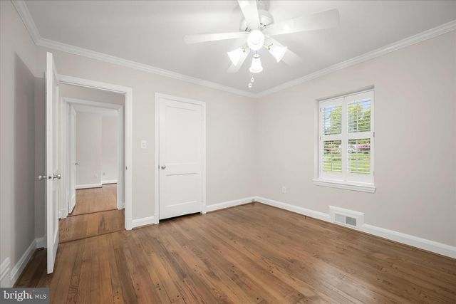 11 SEMINOLE AVE, Catonsville, MD 21228