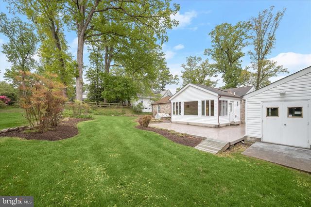 11 SEMINOLE AVE, Catonsville, MD 21228