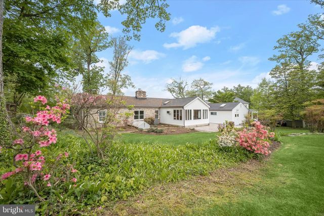 11 SEMINOLE AVE, Catonsville, MD 21228