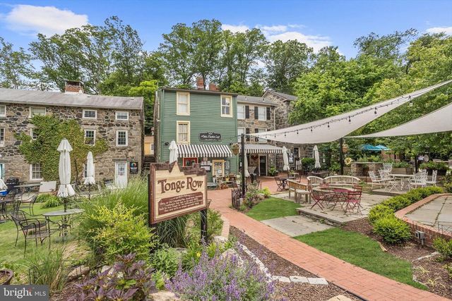11 SEMINOLE AVE, Catonsville, MD 21228