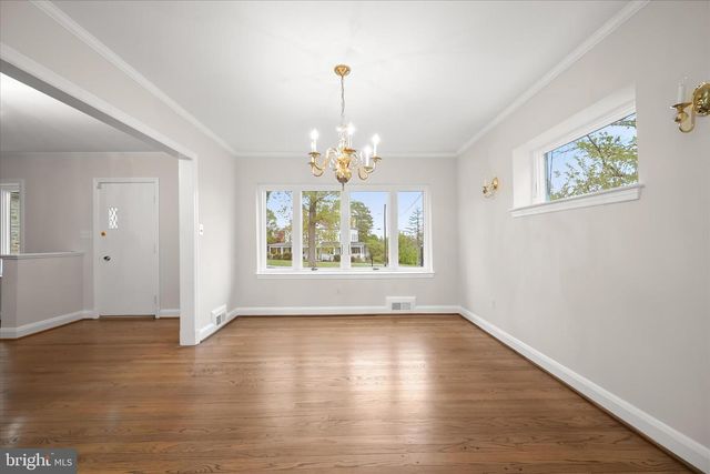 11 SEMINOLE AVE, Catonsville, MD 21228