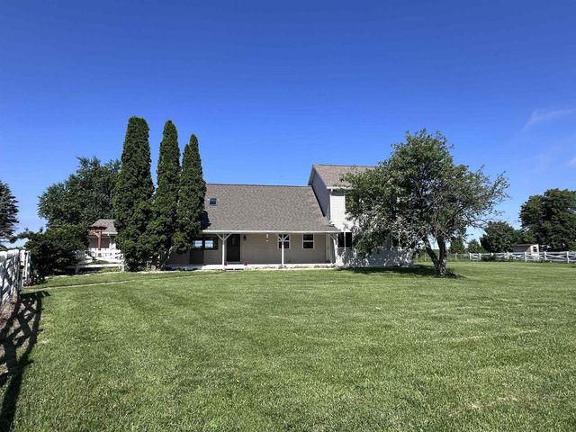 1626 S County Road C, Darien, WI 53114
